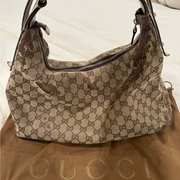 100% Authentic Gucci Beige Monogram Shoulder Bag - Picture 6 of 13